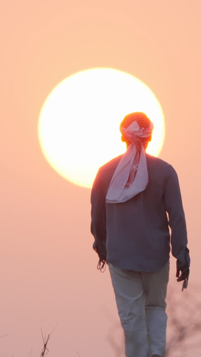 Stay tuned as we take you through an incredible five-day experience, rich in culture, exhilarating, and full of excitement.

EarthPix will dive into the heart of Old Dubai: wandering through the historic lanes of Al Fahidi, crossing the creek by abra, and getting lost in the scents of the gold and spice souks. From traditional streets to the vast open desert, this journey is just beginning.

📍 Dubai 
@visit.dubai 

#earthpix #dubai #dubaipartner #dubai🇦🇪