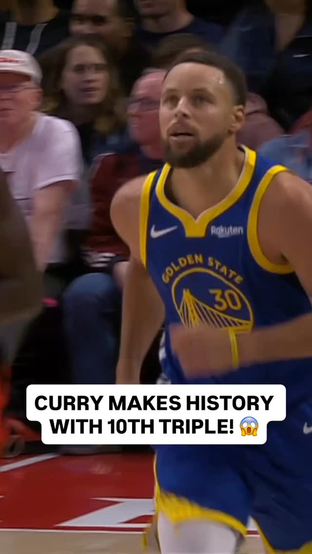 @stephencurry30 makes history as he knocks down his 10th triple of the night and records 40 PTS, surpassing Michael Jordan for the most 40-point games after turning 30 years old! 🤯