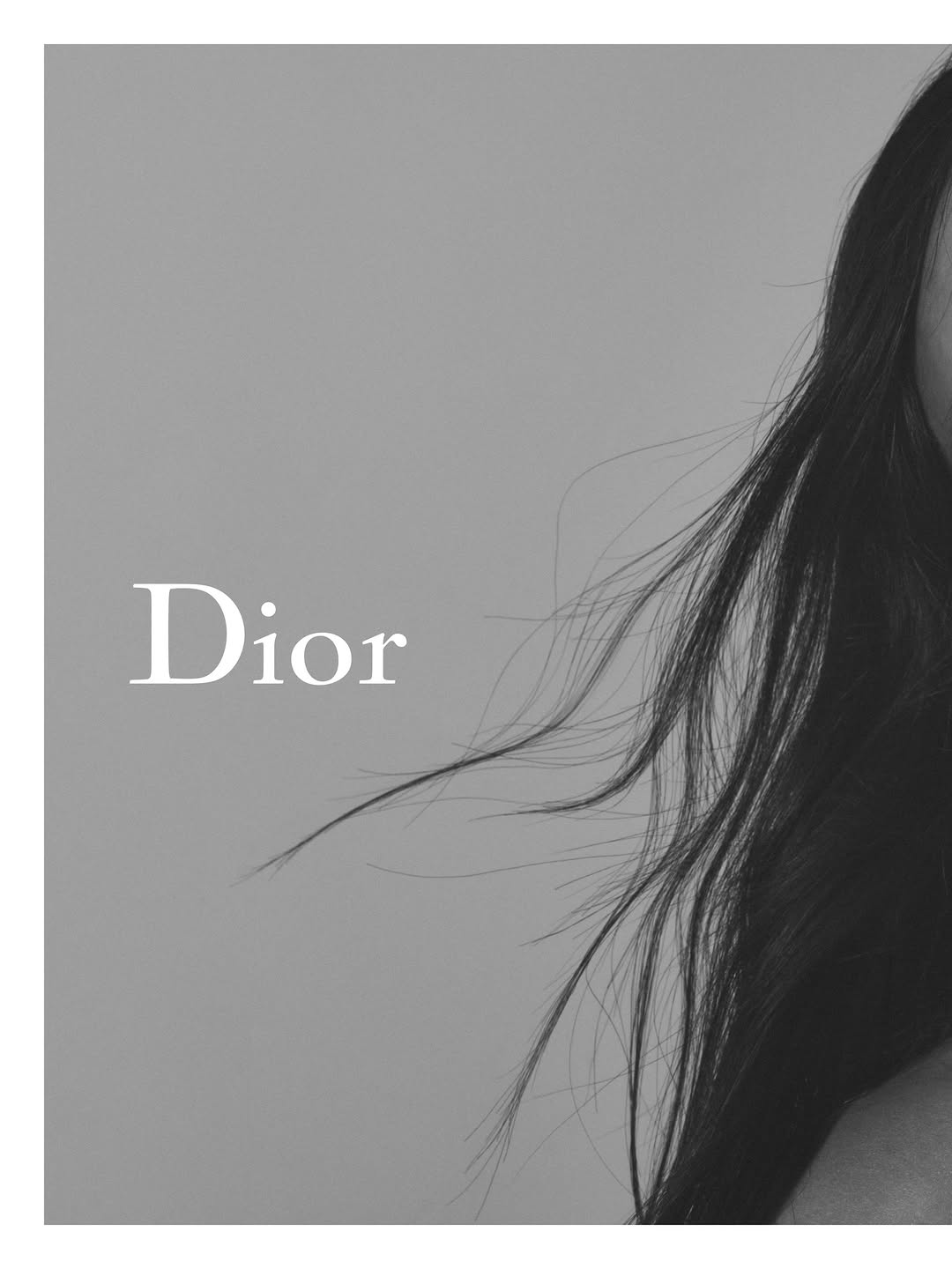 Dior Spring Summer 2026 campaign featuring Greta Lee

Discover the first chapter of Jonathan Anderson’s collections in stores and on Dior.com 

Creative direction Jonathan Anderson
Photography David Sims
Styling Benjamin Bruno
Hair Guido Palau
Makeup Yadim
Set design Poppy Bartlett
Manicurist Ama Quashie