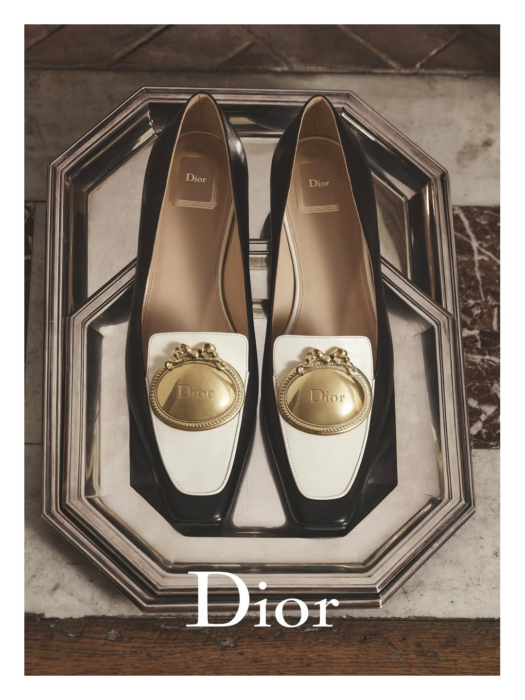 Dior Spring Summer 2026 campaign featuring Laura Kaiser, Saar Mansvelt and Sunday Rose.
 
Discover the first chapter of Jonathan Anderson’s collections in stores and on Dior.com.
 
Creative direction Jonathan Anderson
Photography David Sims
Styling Benjamin Bruno
Hair Guido Palau
Makeup Yadim
Casting Ashley Brokaw
Set design Poppy Bartlett
Manicurist Ama Quashie