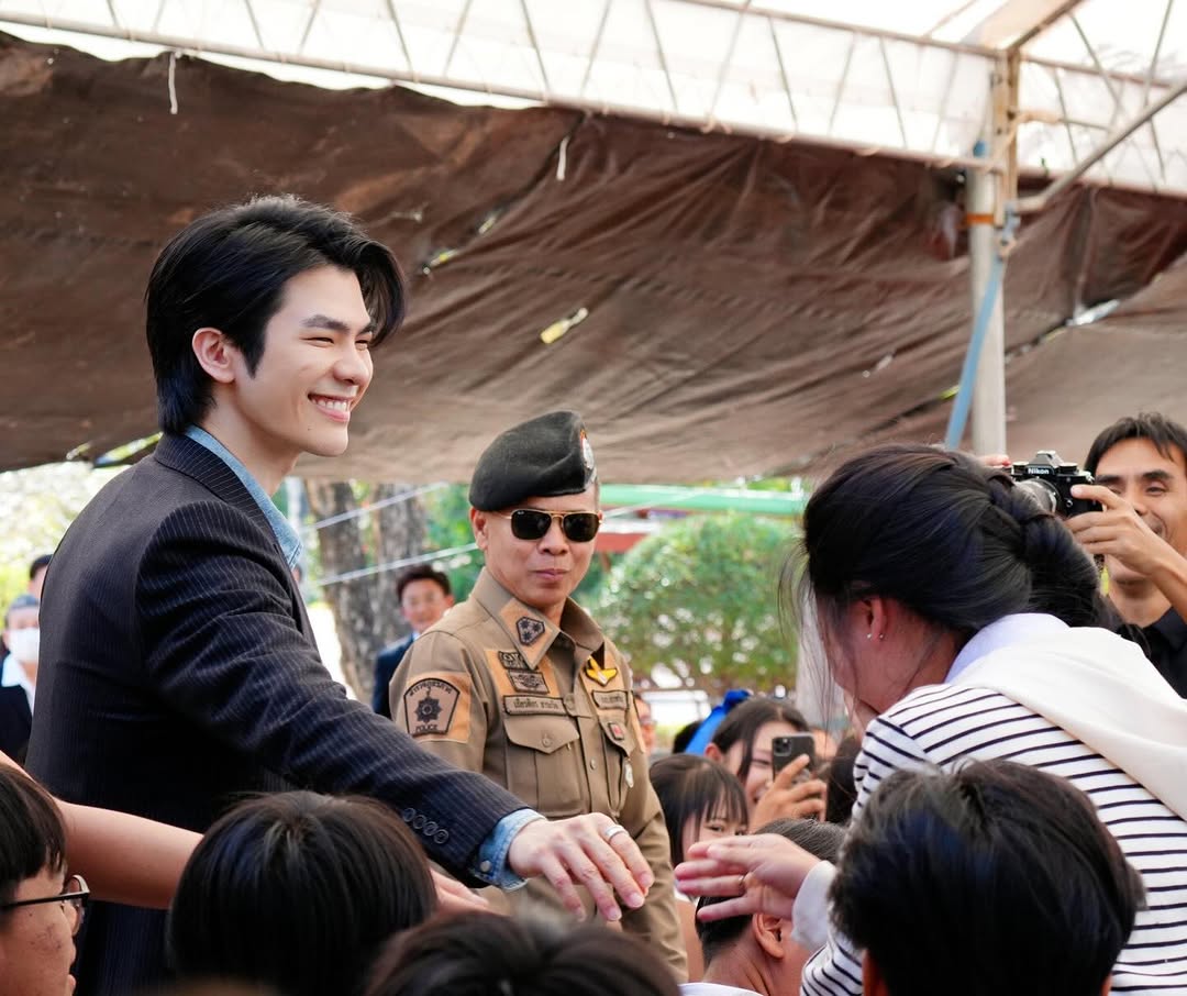 ,,, อย่าลืมไปเลือกตั้งกันนะครับ😳 ,,,