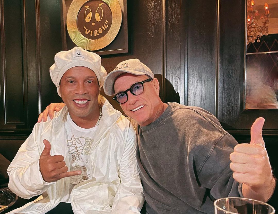 Great time in Paris with @ronaldinho 😁👊🏼💪🏼#jcvd #ronaldinho #paris