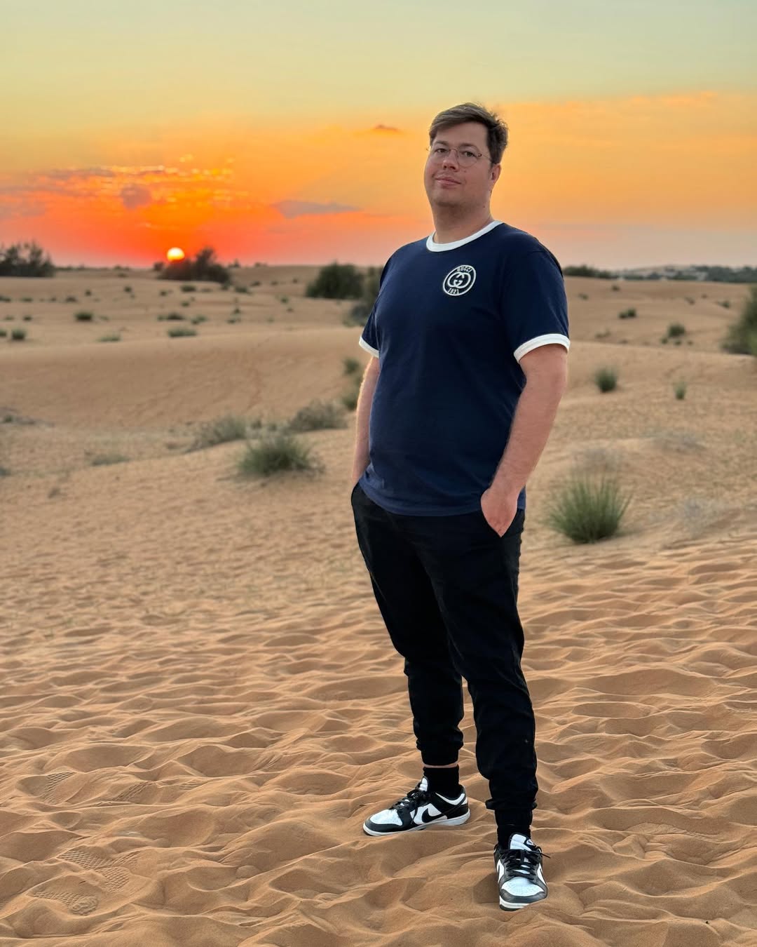 Hard season with a new game over, most important right now is resetting and get the mind in a peaceful place.

Last few months there was no time to fully reset, so this time is valuable for me so I don’t get burnout. There is no one else than @anjasuder I want beside me in these times.

Relaxation in the middle of the desert and just enjoying and exploring the world is key ❤️

Those camels are big tho 👀😳