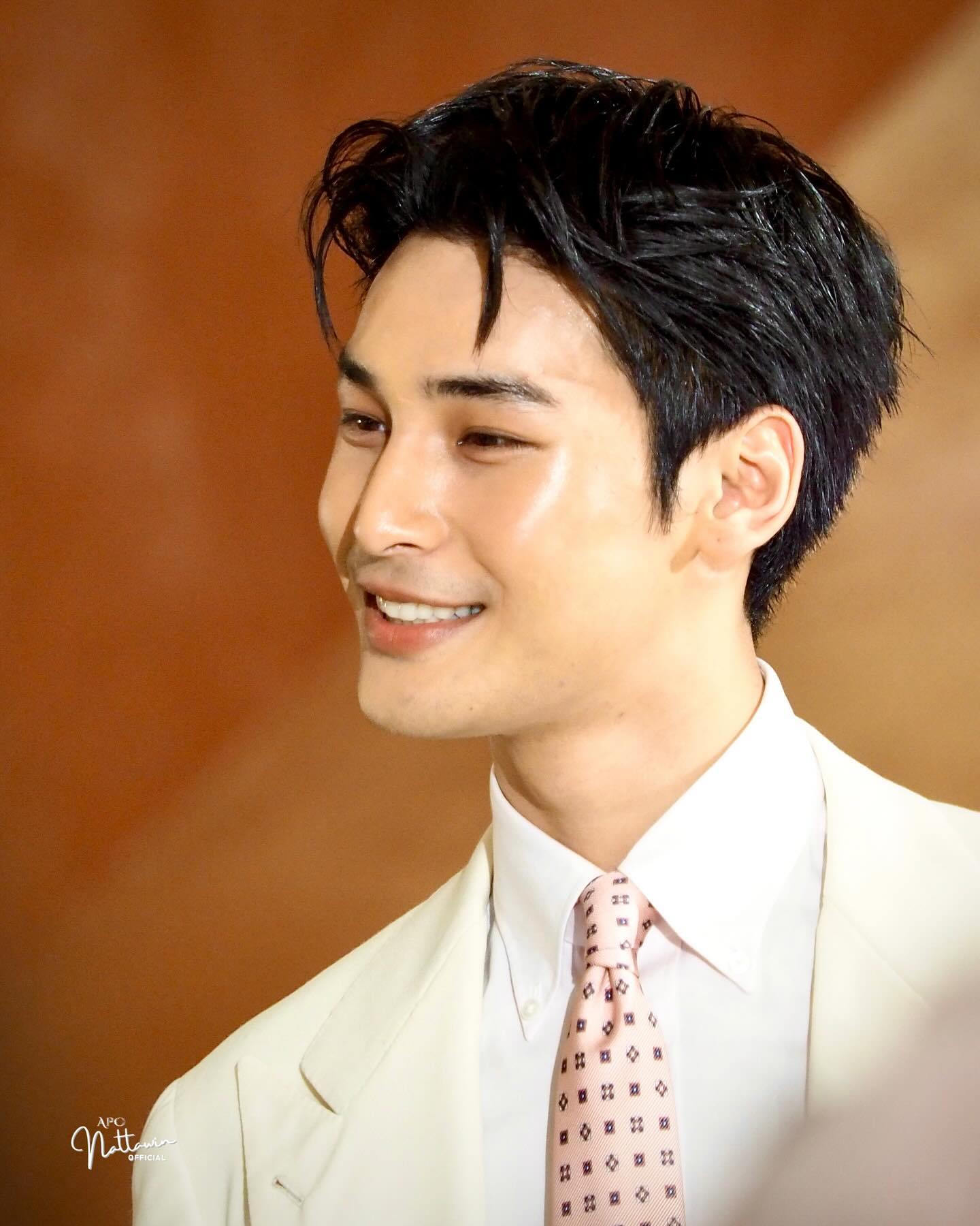 มุมข้างกับความเอิ๊กอ๊ากที่จริงใจ 🥰 งานที่เซ็นทรัล ชิดลม ได้เต้น ได้เจอดอกไม้ เจอกับแฟนๆ อาโปก็เต็มเปี่ยมด้วยพลังความสดใส 

APO IN CENTRAL FLOWER SHOW

@apo555 @centraldepartmentstore 
#ApoNattawin #apocolleagues 
#CentralAnniversaryxApo
#CentralAnniversary2024 #Central77thAnniversary