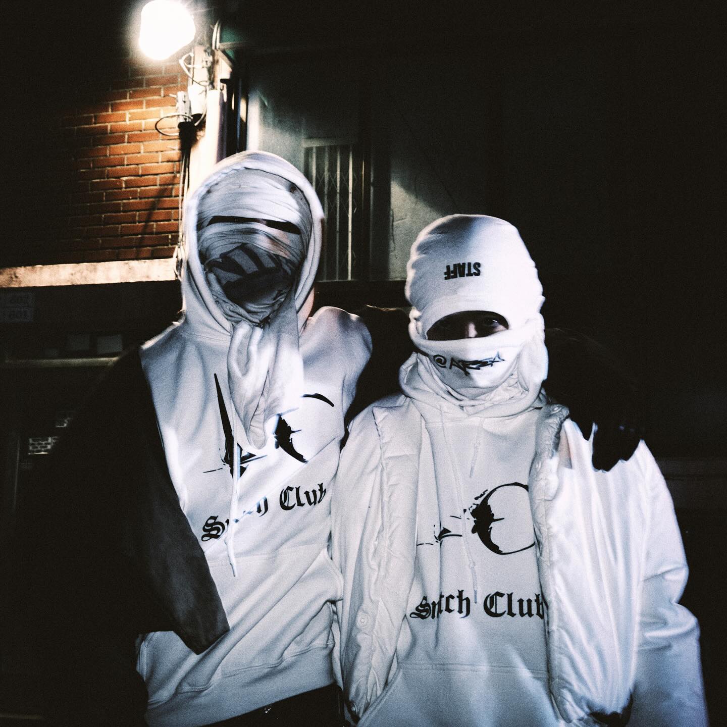 been thru 11years together, and still day0.
@hwimmm 🔒⛓️

Sik-K x Lil Moshpit [K-FLIP] 

2025.01.08 WED 6PM (KST)

@kcthecompany @at____area

photo by @shushigotthis