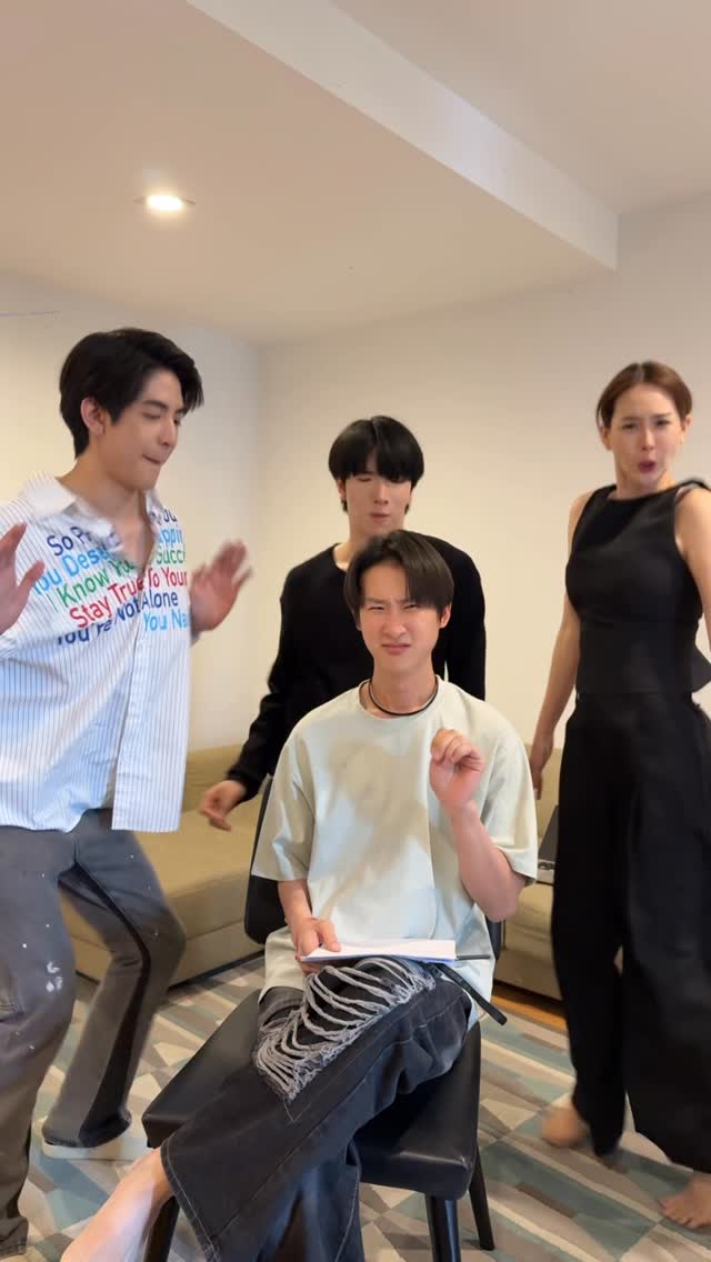 สิ่งที่ต้องเจอระหว่างวัน… #Head2HeadSeries #aloneww