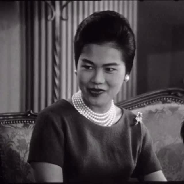 La Reine Sirikit, Reine Mère de Thaïlande 🙏🏼🩶

Video : RTS Archives