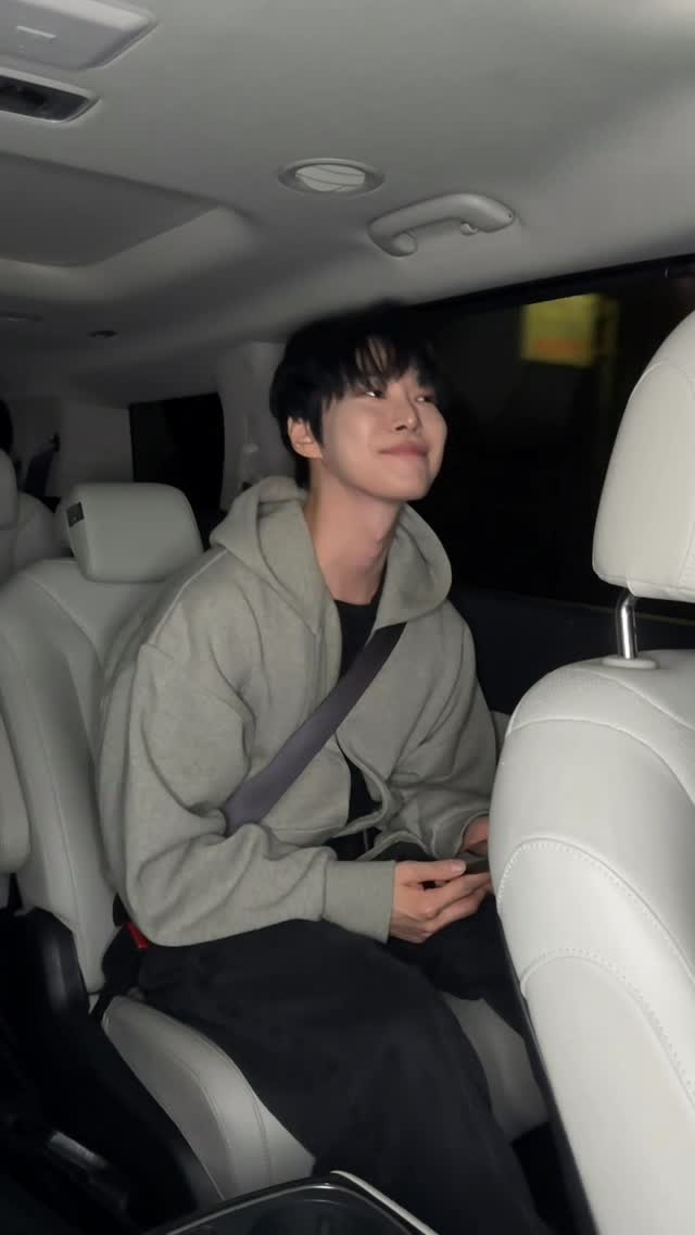 제가요… 그냥 이 노래를 너무 좋아해서요…
챌린지 그런거 아니구요… 애국가 부르고 집가는 길에 불러봤어요…
#타임캡슐