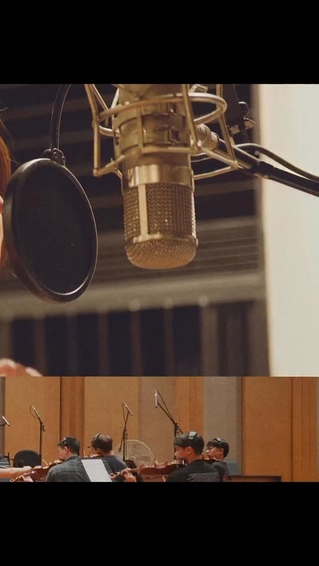 First time - Co-Producer ร่วมกับ พี่เบล สุพล 🎼
ขั้นตอนการทำงานกับ พี่ ๆ SERIOUS BACON พี่พิซซ่า-วาทยกรระดับโลก และนักดนตรีกว่า 10 ชีวิต กว่าจะเป็นเพลง ‘นับหนึ่ง’ ให้ทุกคนได้ฟัง #นับหนึ่ง_BehindTheSong

Billkin - นับหนึ่ง (From now on) - Behind The Song
: https://magnetiseme.monday.com/boards/5817192253

#นับหนึ่ง
#BillkinEntertainment 
#Bbillkin #SERIOUSBACON

——

Official MV & Streaming Platforms
: https://youtu.be/lqWP-nJF0kA
: https://billkin.lnk.to/fromnowon