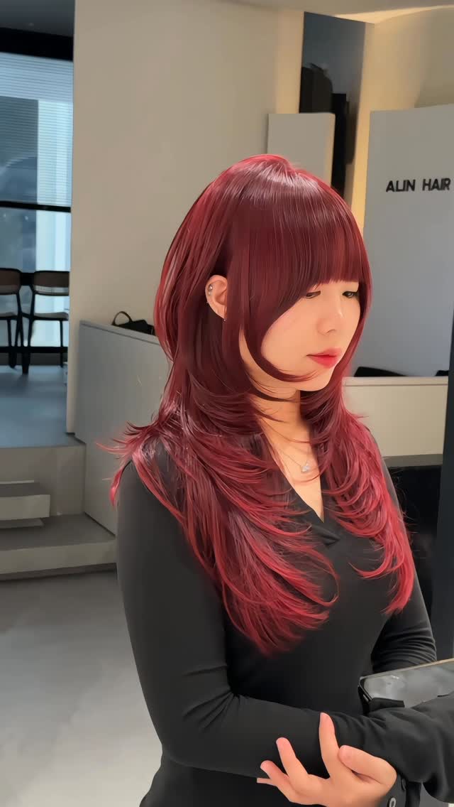 RED 

" gợi ý chiếc màu không tẩy siêu cháy cho chị em mình chơi dịp cuối năm nè 💋

________________________
𝐀𝐋𝐈𝐍 | 𝐓𝐡𝐞 𝐇𝐚𝐢𝐫 𝐂𝐨𝐧𝐜𝐞𝐩𝐭 
☎️ 0925282555 / 0982004104 
📍 84 Nguyễn Văn Tuyết, Đống Đa, HN.
⏰ 9 AM - 7:30 PM