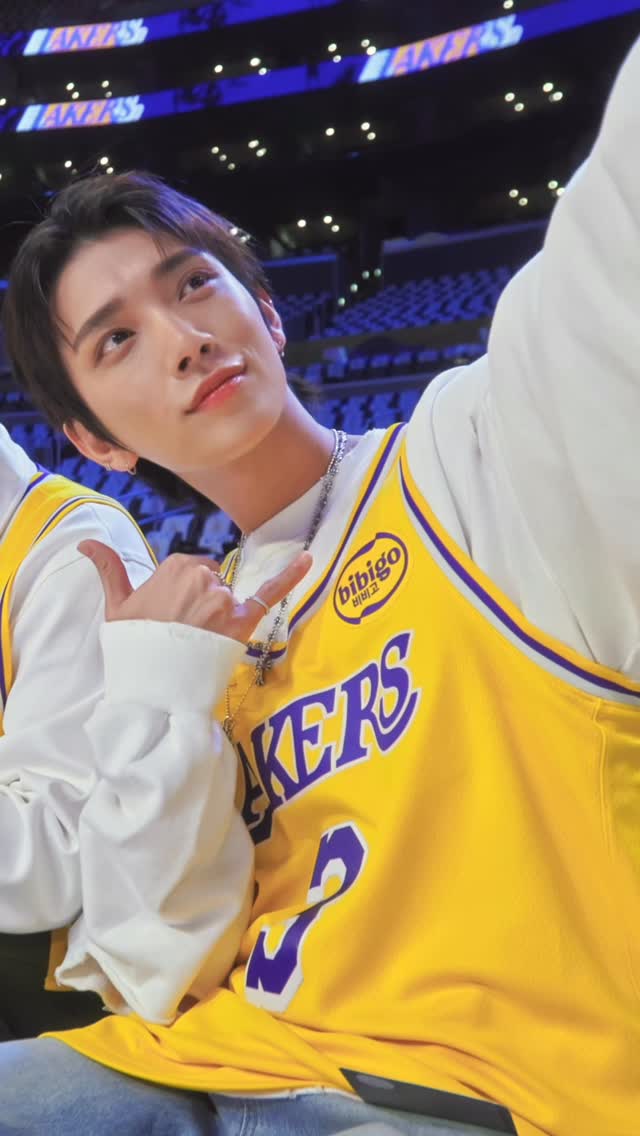 #광고 Under bold lights and roaring cheers,
The finish? Always bibigo. 💚