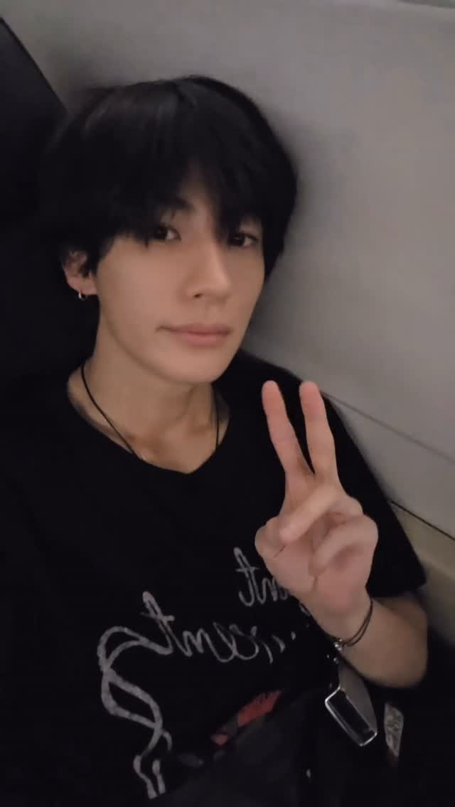 anton’s pov | let’s go home to New York #1

#RIIZE #라이즈
#ANTON #앤톤
#RISEandREALIZE