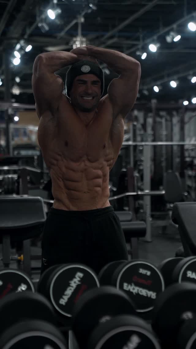 Peak week, fasted 3am physique check, only one in the gym, fully focused and locked in 👊🏼 mentally preparing for the stage in a couple of days time! Although tough in the moment I don’t half miss it already.. that feeling of knowing your nearly at the finish line, the work has been done and you can visualise the outcome 👊🏼 the fire this gives me is unreal and I even get goosebumps now writing it…so when people talk about retirement for me I just can’t entertain it yet! There will be a time when I don’t get this same feeling and thats when I will know it’s time!