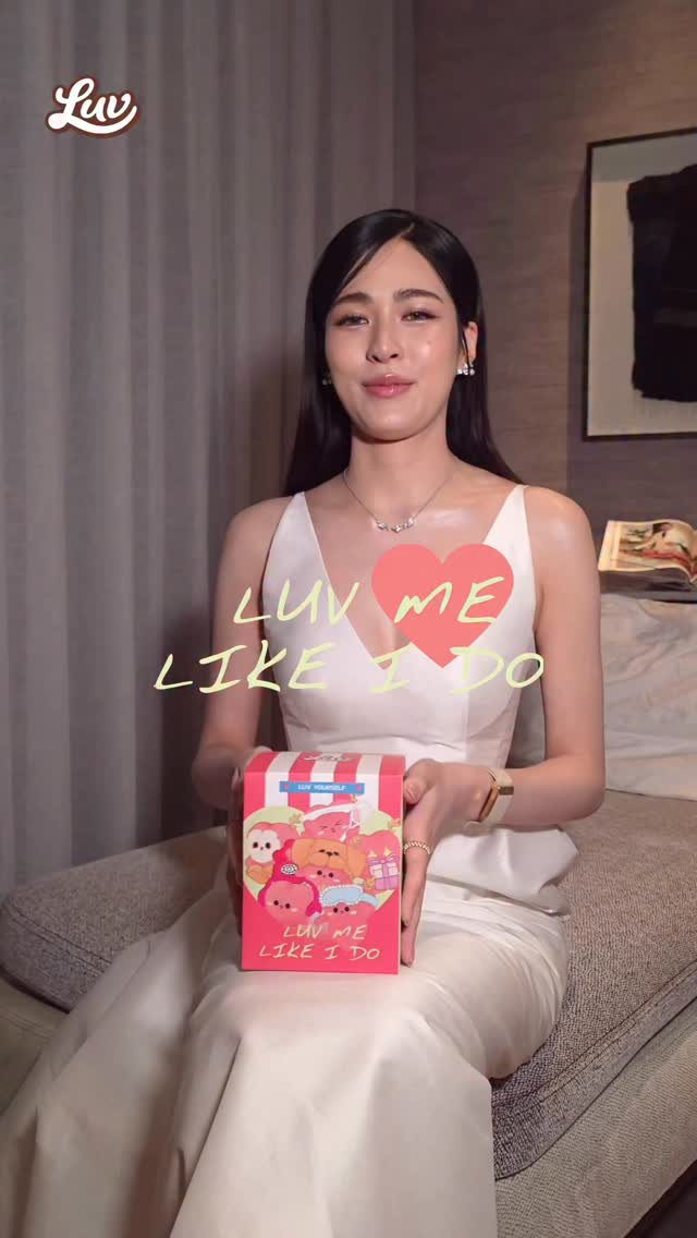 ไอร่ารู้มั้ย ว่าเมื่อไหร่ที่พี่หลิงจับ กล่องจุ่ม Luv Me Like I Do Blind Box แปลว่า แลกลัฟได้ เมื่อซื้อลัฟนมโอ๊ต ครบ 599-. ผ่านช่องทางออนไลน์ Official @luvoatmilkth 👀📦💘

✨ พวงกุญแจตุ๊กตาน้องลัฟ และหลิงหลิงสุด exclusive เฉพาะที่ลัฟ นมโอ๊ต กับ Luv Me Like I Do Blind Box
🔗 ติดตามรายละเอียดเพิ่มเติมได้ที่เพจ Luv Oat Milk TH

#LuvMeLikeIDoBlindBox
#LuvOatMilkTHxLingLing
#LuvOatMilkTH
#ลัฟนมโอ๊ต
