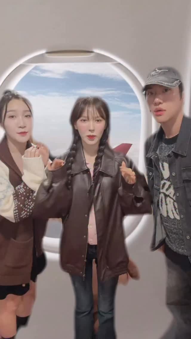 ⠀
#메이드_바이_영스 #메바영
보고싶었던〰️ 웬지킹❕
#김지유 #킹키 씨와 함께했어요🫶

📸 돌아온 완디까지 완전체 웬지킹🥰

#sbs #라디오 #영스 #영스트리트 #youngstreet #sbsyoungstreet #레드벨벳 #RedVelvet #웬디 #WENDY #완디