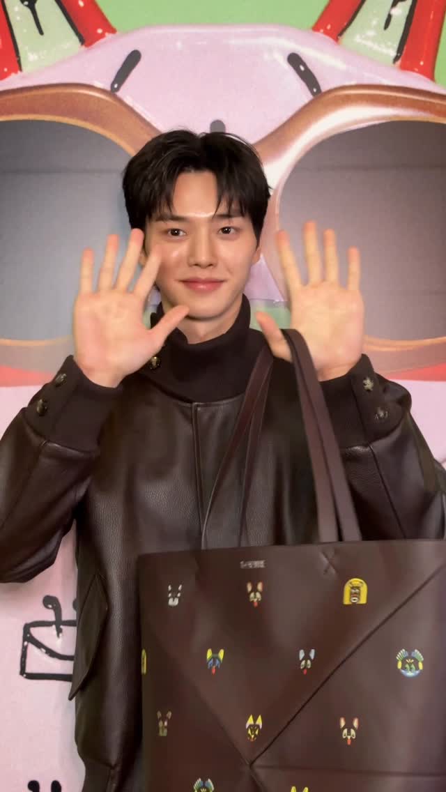 송강이 로에베 왕자님이 되어 돌아왔어요🧡

@loewe @songkang_b #송강 #songkang #loewe #로에베