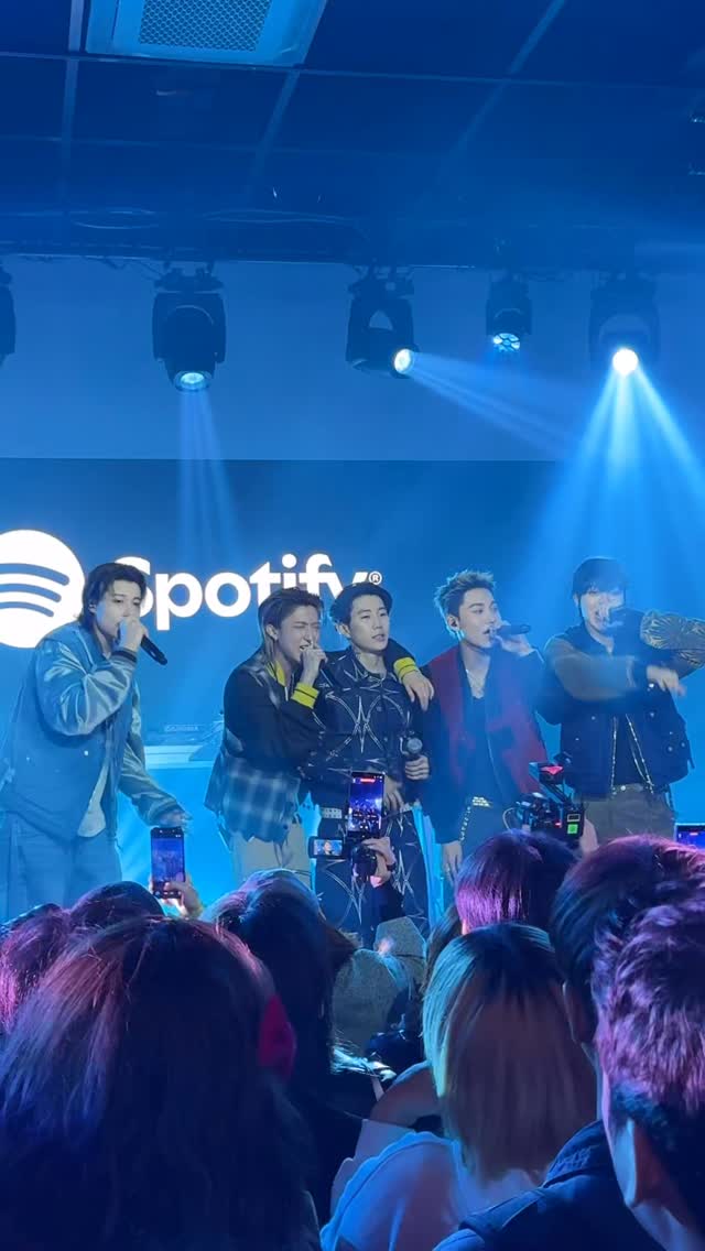 Huge thanks to @spotifykr for the stage🔥Jay Park x LNGSHOT at Spotify House Seoul 💚

@moresojuplease #박재범 #JayPark
#LNGSHOT