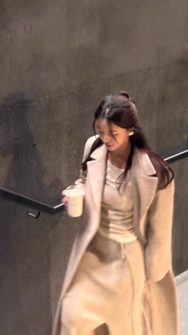 Put your hands up 🏋🏻‍♀️ 여기로모여 💃🏻