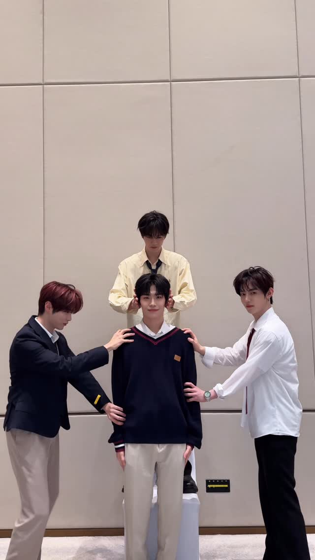 can’t stop dancing 🎶 

#ZEROBASEONE #ZB1 #제로베이스원
#SUNGHANBIN #ZHANGHAO #KIMTAERAE #KIMGYUVIN 
#성한빈 #장하오 #김태래 #김규빈