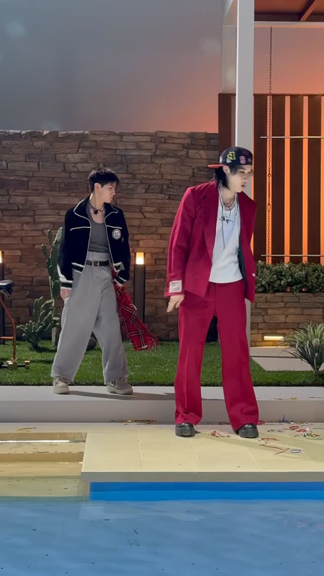 Come feel the rush💦

#StrayKids #스트레이키즈 
#방찬 #BangChan
#승민 #Seungmin
#DO_IT
#SKZ_IT_TAPE
#Do_It
#신선놀음 #DIVINE
#StrayKidsComeback
#YouMakeStrayKidsStay