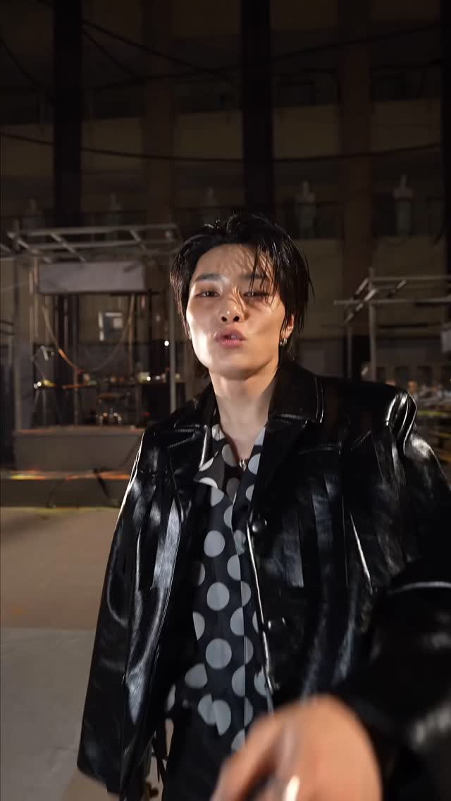 그냥 해🦊

#StrayKids #스트레이키즈 
#아이엔 #I_N
#DO_IT
#SKZ_IT_TAPE
#Do_It
#신선놀음 #DIVINE
#StrayKidsComeback
#YouMakeStrayKidsStay