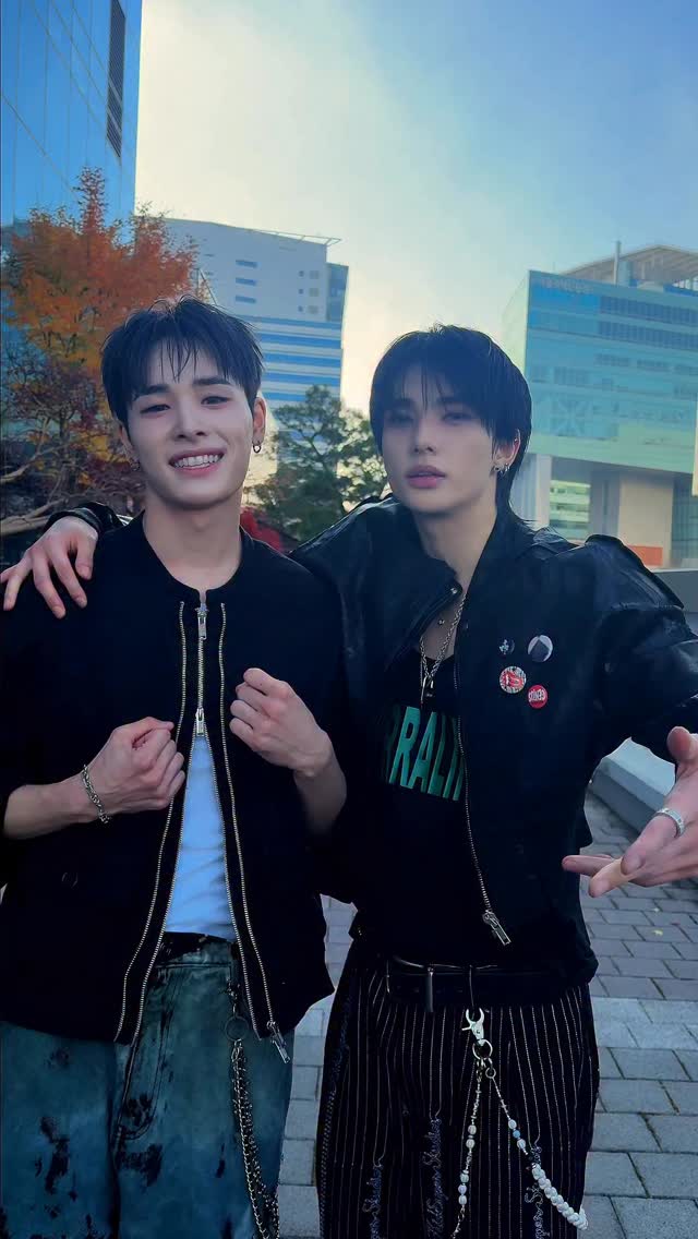 현진의 #Do_It Challenge w/ #NEXZ #넥스지 #HARU #하루 !🥊 

#StrayKids #스트레이키즈 
#현진 #Hyunjin
#DO_IT
#SKZ_IT_TAPE
#Do_It
#신선놀음 #DIVINE
#StrayKidsComeback
#YouMakeStrayKidsStay