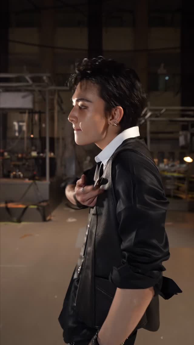 그냥 해🥟

#StrayKids #스트레이키즈 
#현진 #Hyunjin
#DO_IT
#SKZ_IT_TAPE
#Do_It
#신선놀음 #DIVINE
#StrayKidsComeback
#YouMakeStrayKidsStay