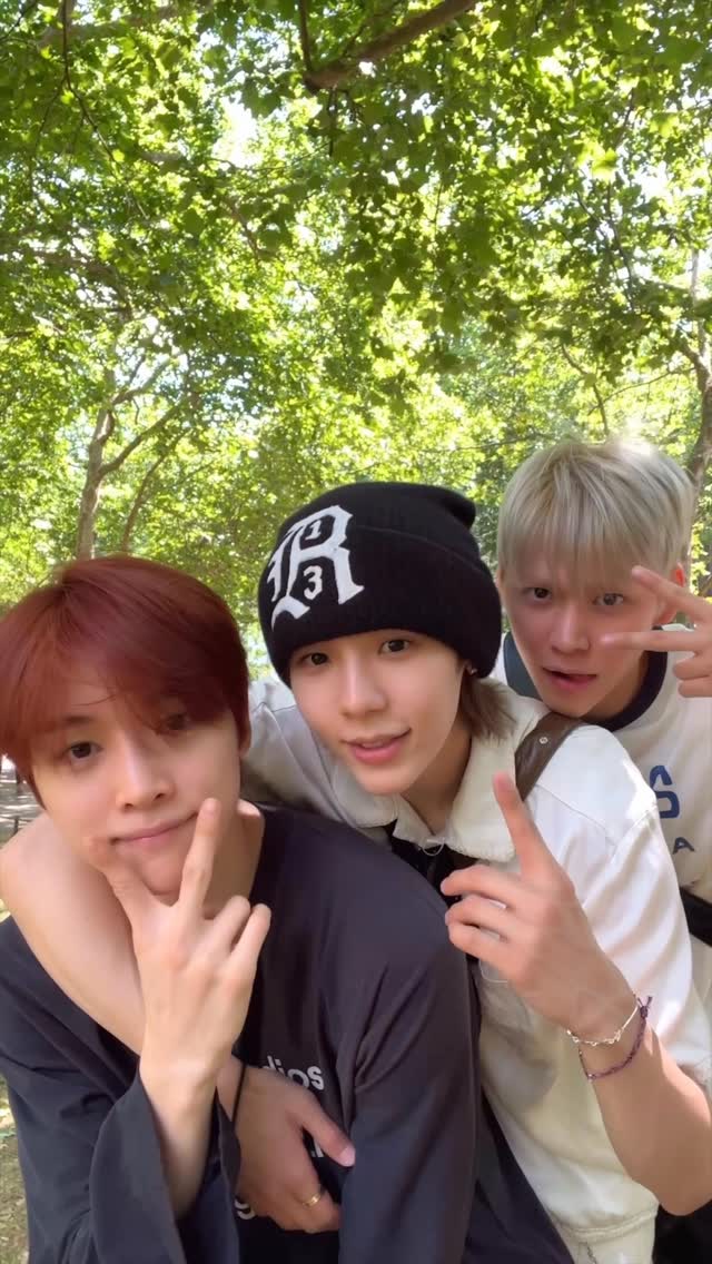 𝑠𝑡𝑖𝑐𝑘𝑦 𝑙𝑖𝑘𝑒 𝑠𝑡𝑖𝑐𝑘𝑦 𝑙𝑖𝑘𝑒

#RIIZE #라이즈
#RISEandREALIZE 
#Fame #RIIZE_Fame