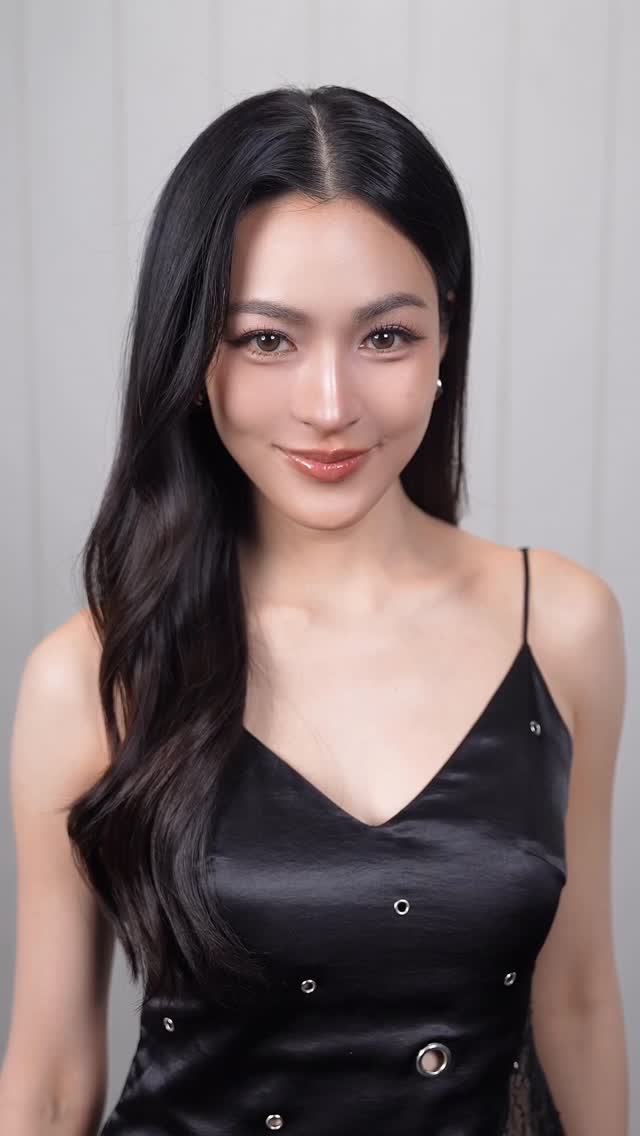 ช็อตนี้แหละ…ที่ช่วยเซฟผมหลิงไว้ 💛
ไม่ว่างานไหนก็สวยทัน ด้วย Pantene Treatment Shot 🚨
ทรีทเมนท์สูตรเข้มข้นที่สุดของแพนทีน สูตร Repair Shot (สีทอง)
หลิงต้องไดร์ผมทุกวัน ผมเลยแห้งง่ายมาก
แต่แค่ช็อตเดียว ก็ช่วยกู้ผมเสียให้กลับมาสวยนุ่มได้ในไม่กี่นาที

หลิงลองแล้ว ทุกคนอย่าลืมลองกันน้า
ขอบคุณน้องออมมากๆ ค่า 

#Pantene #PanteneTreatmentShot ​
#ช็อตเดียวอยู่กู้ผมเสีย #ทรีทเม้นท์ไข่มุก