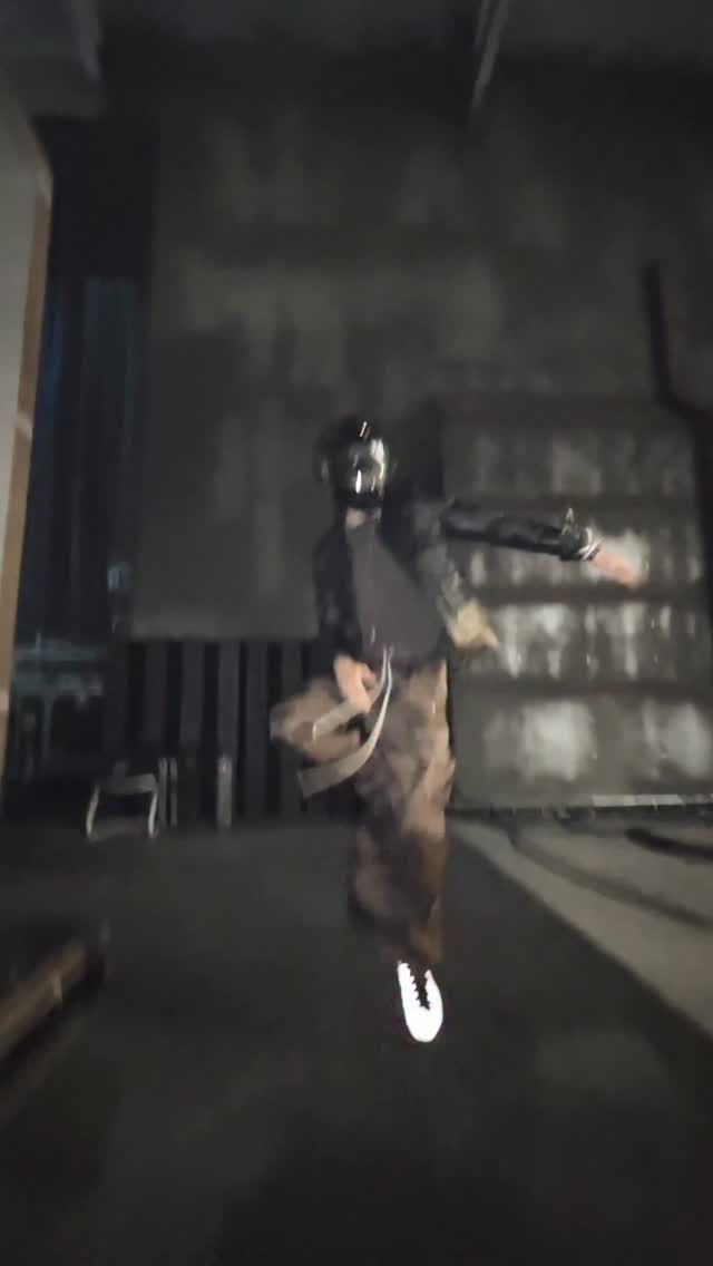 헬멧 어디감🤔

#RIIZE #라이즈
#RISEandREALIZE 
#Fame #RIIZE_Fame