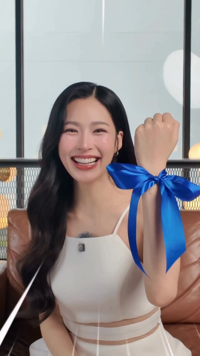 ✨ ปีใหม่นี้มีของขวัญให้คนที่รักหรือยัง ✨
ปีนี้พิเศษกว่าเดิม เพราะมี Photocard สุด Exclusive ของหลิง ให้สะสมด้วย!
เพียงช้อปสินค้า Sparkle ครบ 1,700 บาท
รับ Photocard ไปเลย 1 ใบต่อออเดอร์ 💙
มีให้สะสม 3 แบบ และ Secret อีก 1 แบบ 😍

ของขวัญสุดโดนใจ จะซื้อให้คนพิเศษเหมือนหลิง หรือซื้อใช้เองก็คุ้มมาก

🛒 ช้อปที่ Sparkle Official Store 
Shopee : https://bit.ly/3JR1Gvv
Lazada : https://bit.ly/3JUYuPi
TikTok Shop : https://shorturl.asia/gDicw

📅 1 ธ.ค. 68 – 15 ม.ค. 69 เท่านั้น

#SparklexLingLingPhotocard #SparklexLingLing #linglingkwong #SparkleThailand #สปาร์คเคิล