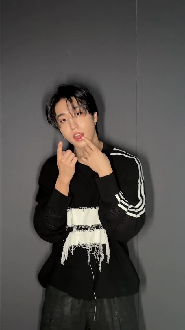 Do It😘🫶

#StrayKids #스트레이키즈 
#한 #HAN
#DO_IT
#SKZ_IT_TAPE
#Do_It
#신선놀음 #DIVINE
#StrayKidsComeback
#YouMakeStrayKidsStay