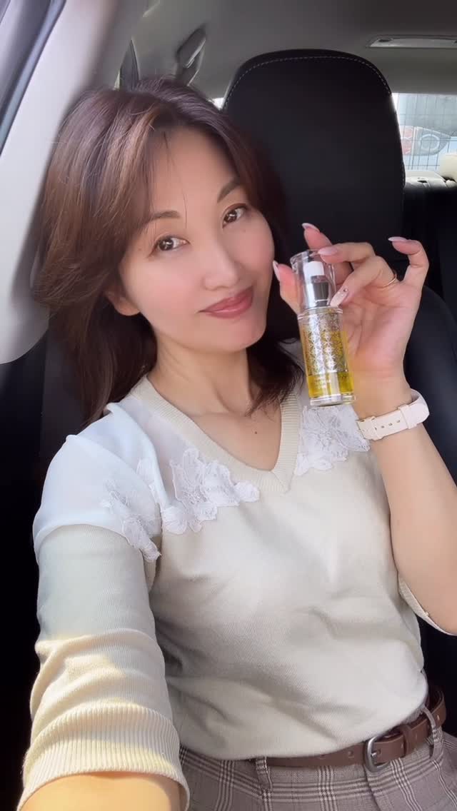 こんばんは🌟

今日も一日お疲れさまでした
帰宅中の方は気をつけて帰ってね😊

今日はおすすめ
モロッコ100%オーガニック
ウチワサボテンオイルを紹介❣️

ai.suは普段からオイルは必ず一番目に使っているよ
実際にオイルも色々あって悩むよね〜

ウチワサボテンは
お肌の酸化を抑制
見た目の変化はほとんどお肌の酸化かららしい
ベタつかないけど、潤い感じるオイルだよ✨

@naturalmajesty7 

最近はプラダチェックがすぐに入るよ🤣

毎日習慣しましょう♪

違いは必ず現れます☺️

いつもいいね、コメントありがとう💕
全部読んでいます

コンディション良い肌だと気分も上向き⤴️⤴️
気分良く過ごそう！

#ウチワサボテンオイル
#エイジングケア
#乾燥対策
#オイルスキンケア
#オイル美容