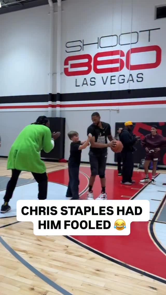 @everybody_hatechriss pulled out the classic trick move 😆 Don’t miss the @playstation NBA Creator Cup, TOMORROW at 8pm/pt in Las Vegas!
