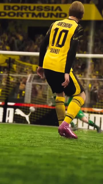 🎮 Brandt scores in his 200th Bundesliga game - hitting nothing but the net recreated in @efootball. 🥅