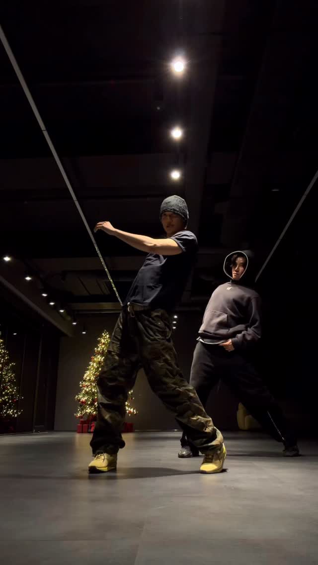 do it

#KAI #카이 @zkdlin 
#EXO #엑소 #weareoneEXO