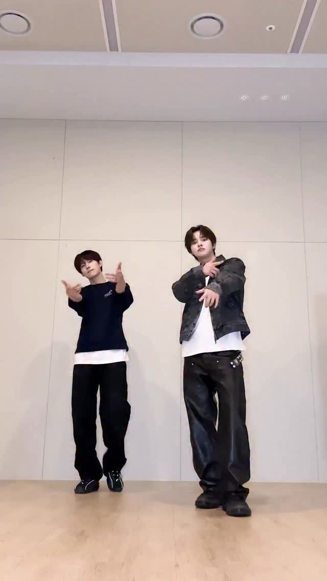 ALLYZ는 우리를 항상 미소 짓게 해☀️

#ALPHADRIVEONE #ALD1
#알파드라이브원