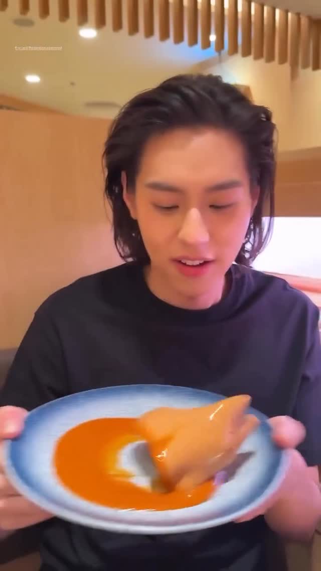 [ Repost ] IGS : chomfeb

โซคิ้วทึมากกกกกก เหมียวส้ม 🐈🧡✨

🧡#Bbillkin #บิวกิ้น 
💚#Besidebillkin