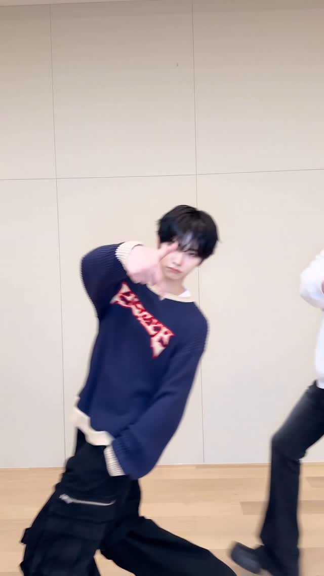 길.을.만.들.고 🫷

#ALPHADRIVEONE #ALD1
#알파드라이브원
#FORMULA #ALPHADRIVEONE_FORMULA