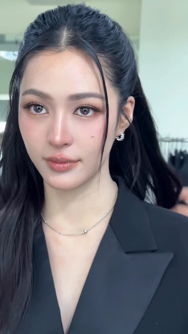 My makeup 
@linglingkwong 

#lingorm #linglingkwong #makeup #ช่างแต่งหน้า #แต่งหน้า