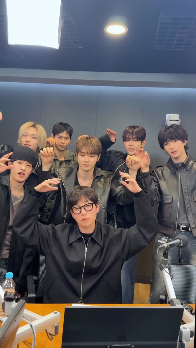 Fame w/ 딘딘 @dindinem 

#RIIZE #라이즈
#RISEandREALIZE
#Fame #RIIZE_Fame