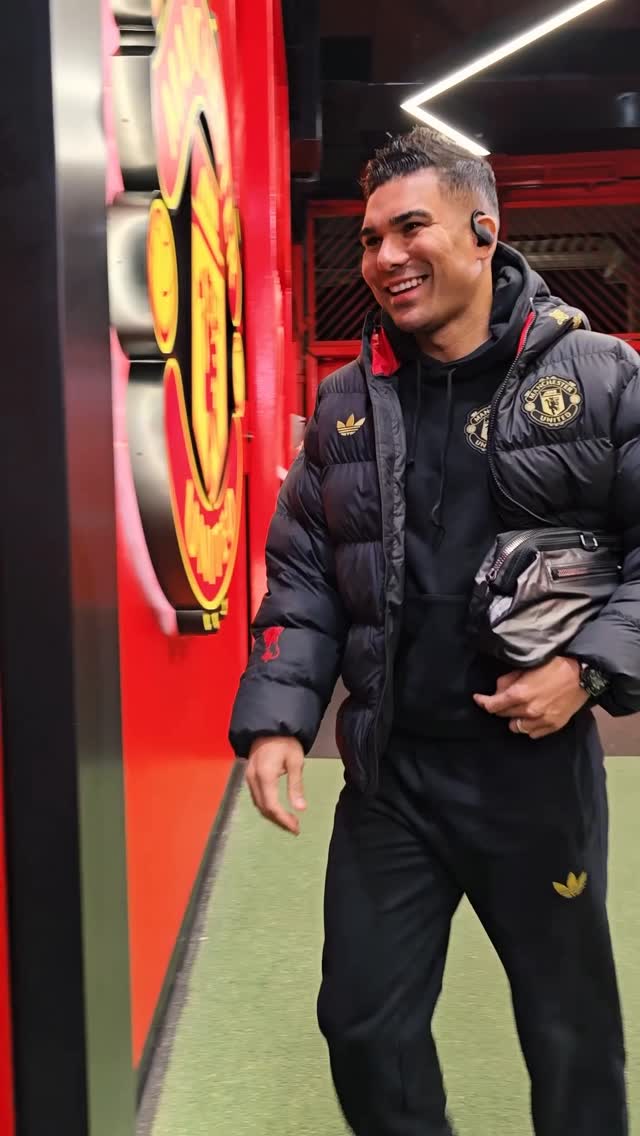 Checking in 🤝

#MUFC #ManUtd #OldTrafford #ShotOnSnapdragon