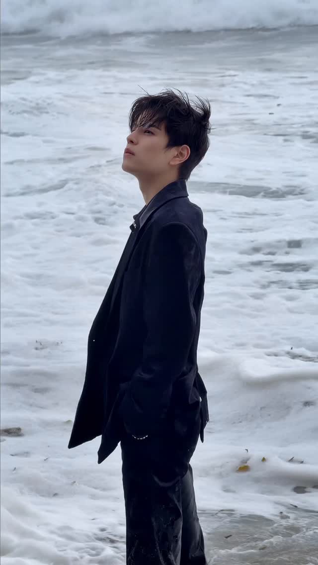 📸🖤

#StrayKids #스트레이키즈 
#DO_IT
#SKZ_IT_TAPE
#Do_It
#신선놀음 #DIVINE
#YouMakeStrayKidsStay