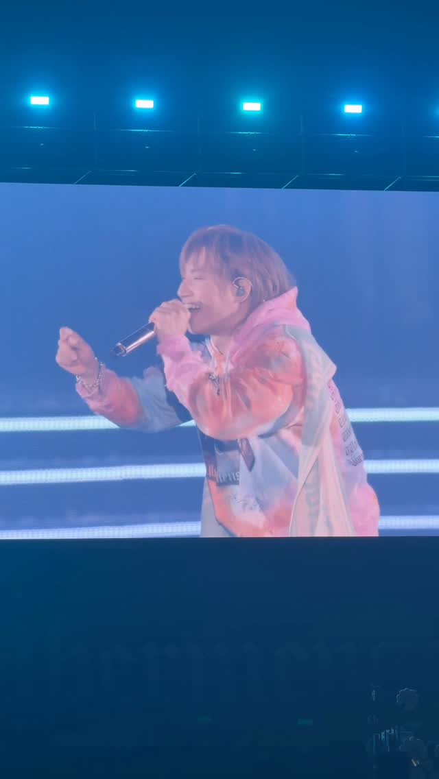 대성이 ‘한도초과’ 라이브 최초 공개합니다. 삼뱅에 대한 내 사랑이 한도초과임.😭 🎥 아이즈매거진