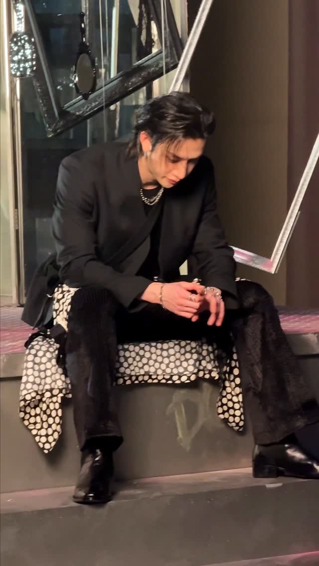 🎥🎊

#StrayKids #스트레이키즈 
#DO_IT
#SKZ_IT_TAPE
#Do_It
#신선놀음 #DIVINE
#YouMakeStrayKidsStay