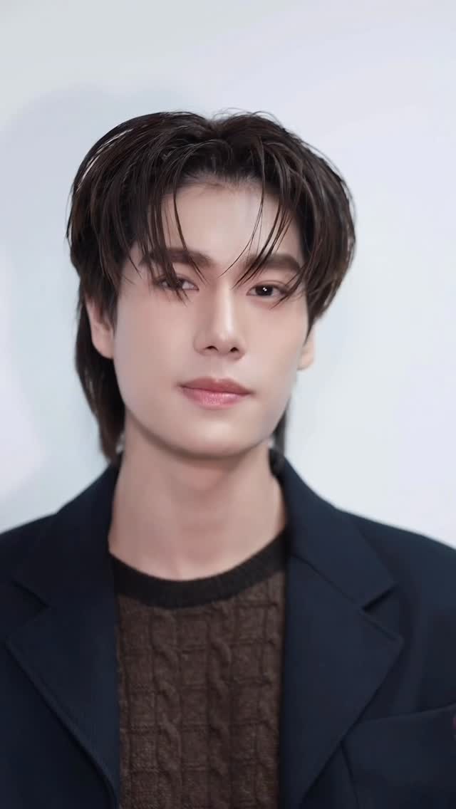 #CentralchidlomxPhuwin ♥️ hair by @boathairstyle wearing @loewe ♥️ #phuwintang