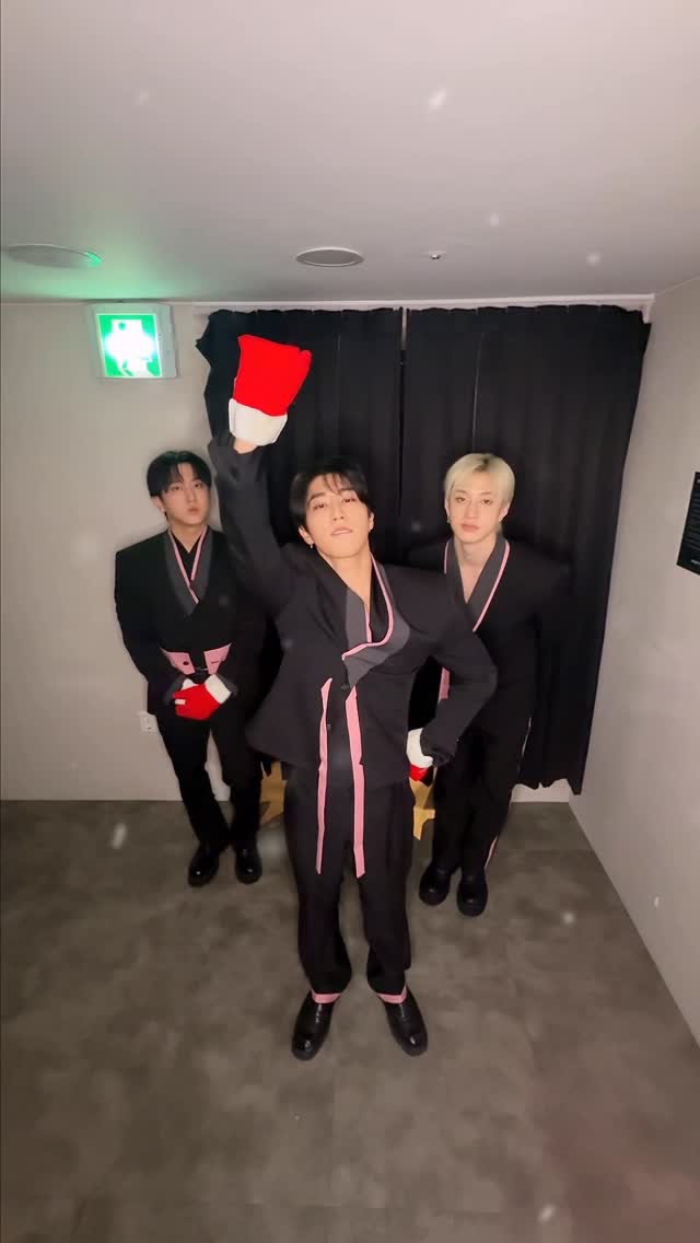 🔔♪ ⁽⁽🐷🐰₎₎ ⁽⁽🐿️₎₎ ⁽⁽🐺₎₎ ♪🔔 #StrayKids #스트레이키즈 #YouMakeStrayKidsStay