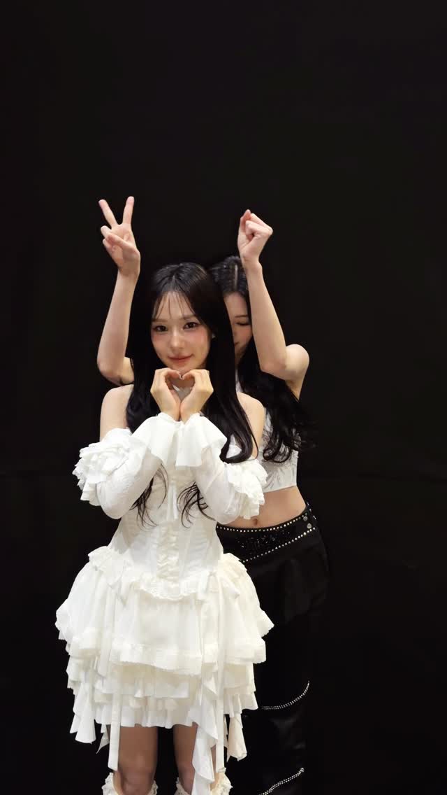 #유나 와 #유사랑 님의 #TNVSChallenge 에 모두 𝓞𝓱, 𝓶𝔂, 𝓜𝓪𝓶𝓶𝓪 𝓜𝓲𝓪💋

#ITZY #izna