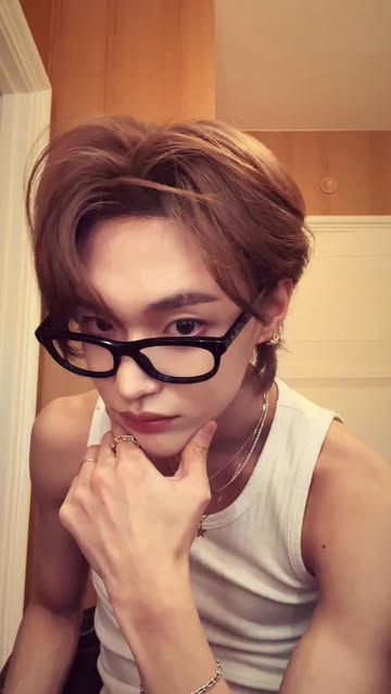 meet in the middle

#RIIZE #라이즈
#WONBIN #원빈
#RISEandREALIZE