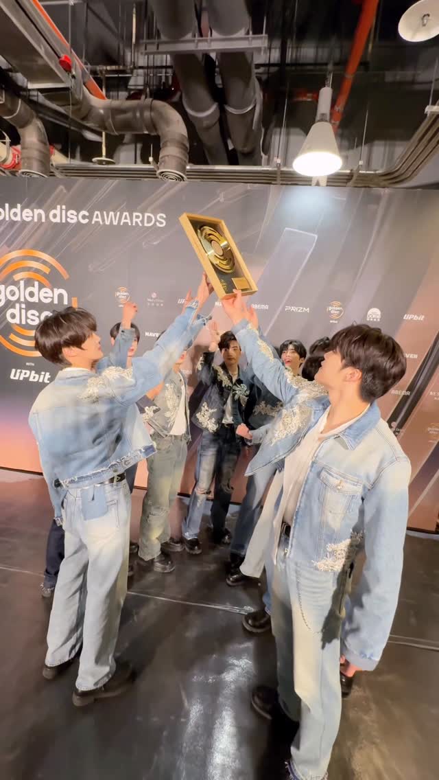 Thank you so much ZEROSE🌹💙

#ZEROBASEONE #ZB1 #제로베이스원
#40thGDA #골든디스크어워즈
#GoldenDiscAwards
